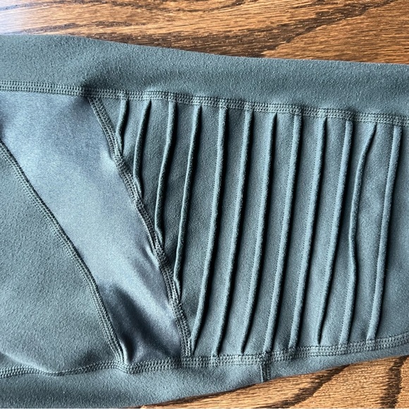 Zella cropped legging - moss green - small - Picture 3 of 6